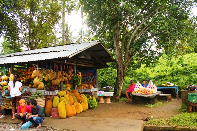 Бали рынок в Чандикунинг