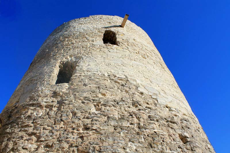 19 крепостная башня изборск