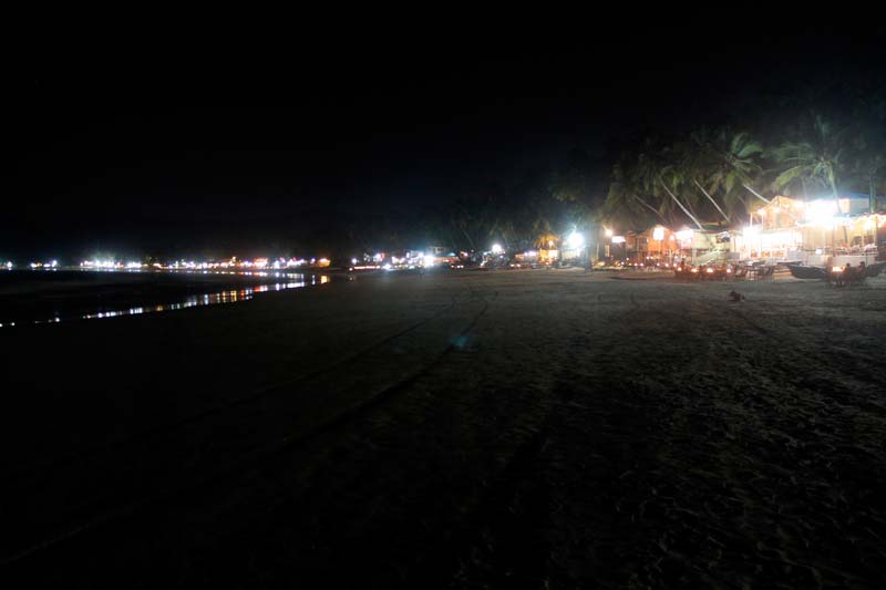 7-пляж-палолем-ночью