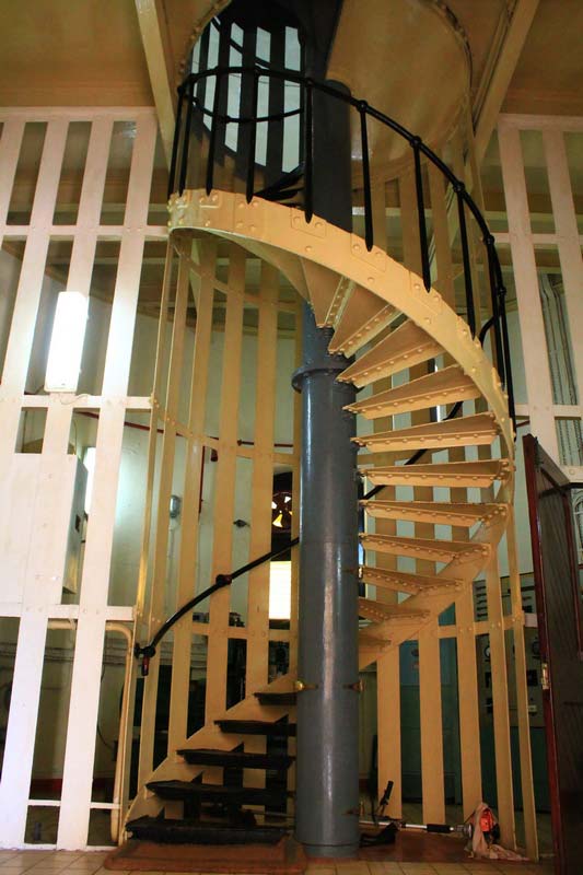 15-лестница-на-маяке
