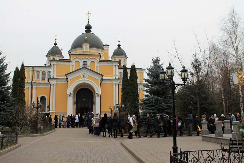 3-Святая-Матрона-Московская-Покровский-монастырь