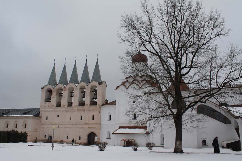 8 фото Тихвинский Богородичный Успенский монастырь