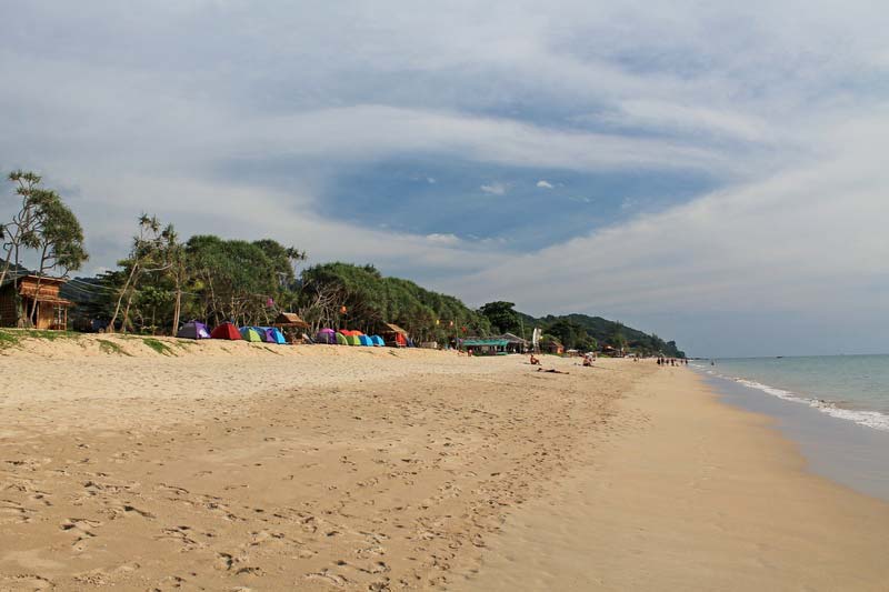 1-plyazh-klong-nin-klong-nin-beach