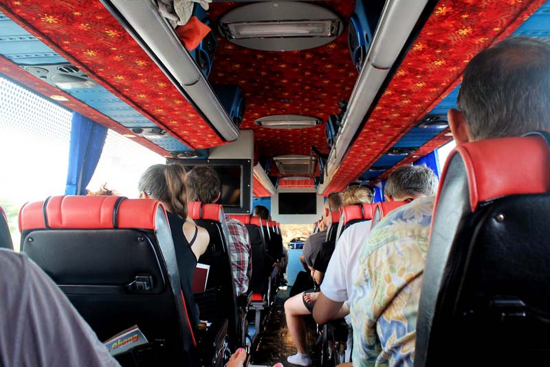 автобусы-таиланда-салон