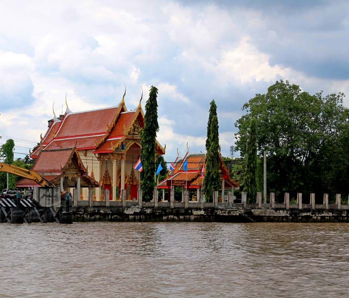 буддистские-храмы-на-реке