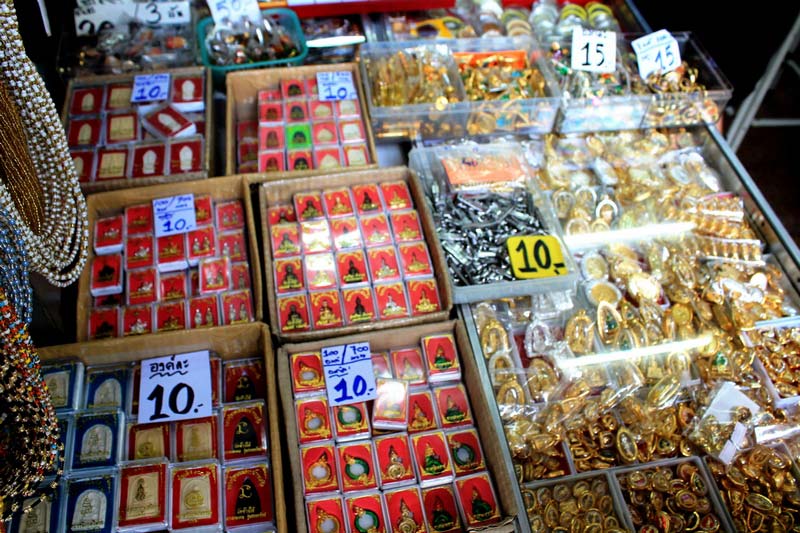 7-Amulet-Market-Bangkok
