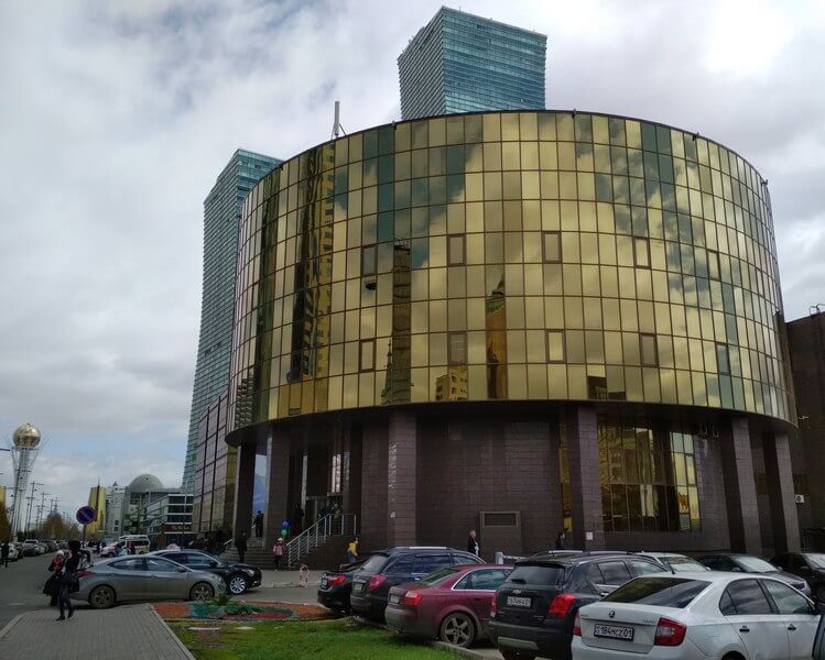 6 Астана выстовочный центр