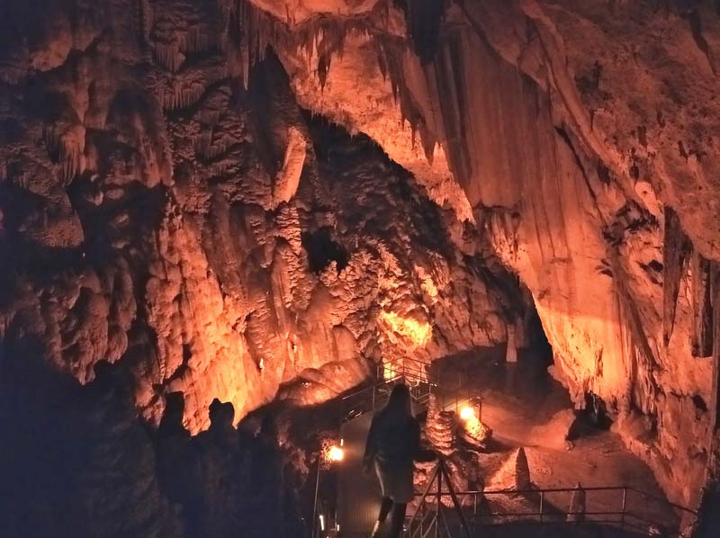 Пещера Дим Алания